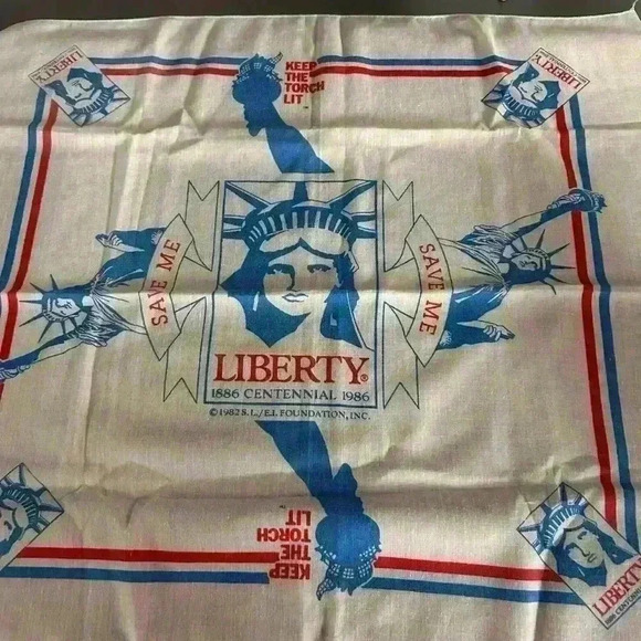 1980s Vintage Liberty Keep the Torch Lit scarf or bandanna - Picture 3 of 5